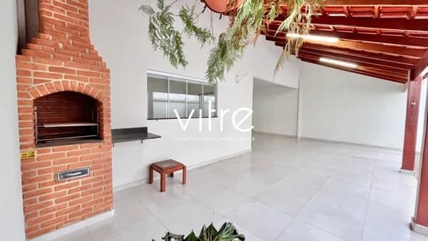 Casa à venda no bairro Jardim Patrícia em Uberlândia/MG