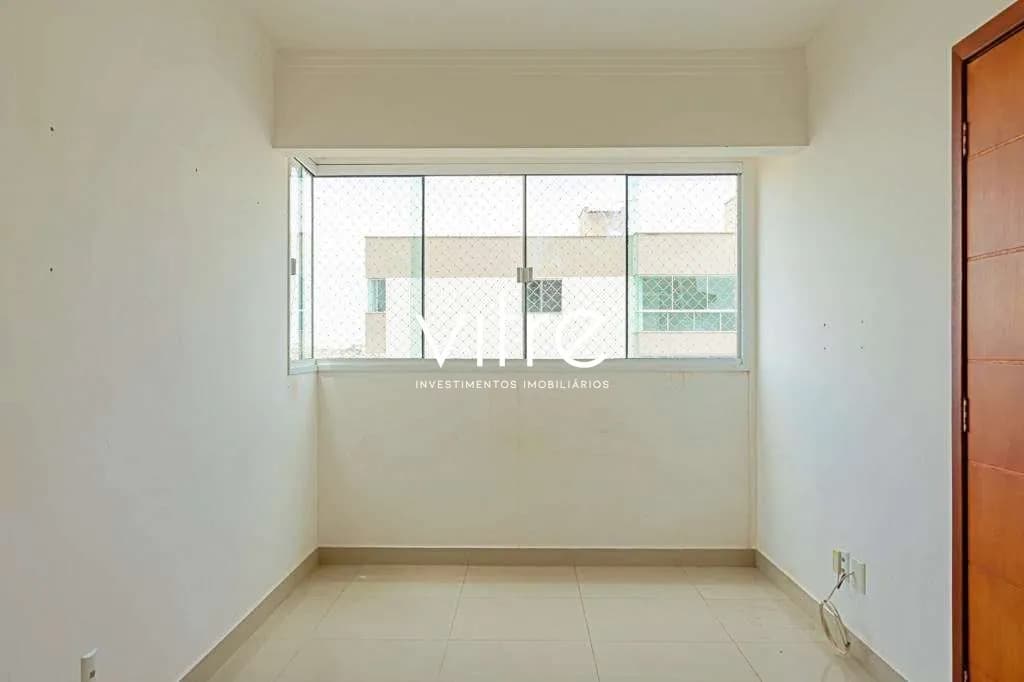 Apartamento à venda no bairro Santa Mônica em Uberlândia/MG
