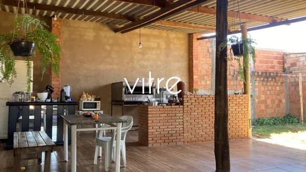 Casa à venda no bairro Jardim Sucupira em Uberlândia/MG