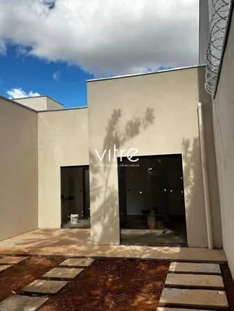 Casa à venda no bairro Novo Mundo em Uberlândia/MG
