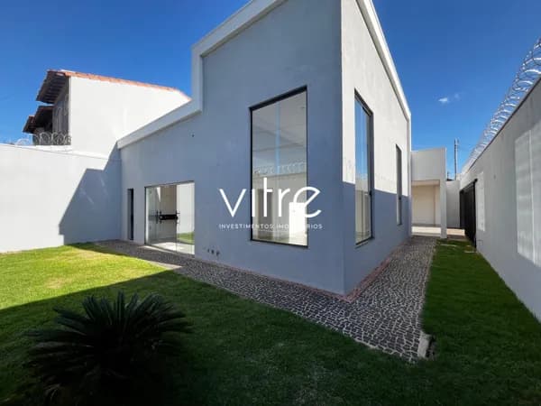 Casa à venda no bairro Santa Rosa em Uberlândia/MG