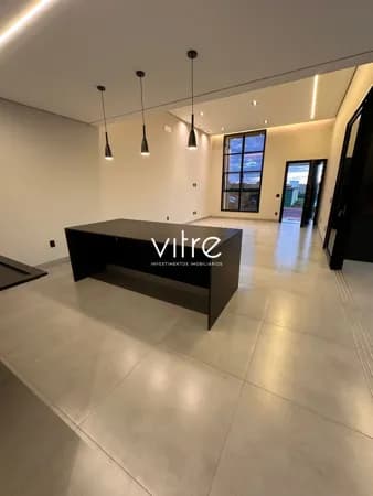 Casa à venda no bairro Portal do Vale em Uberlândia/MG