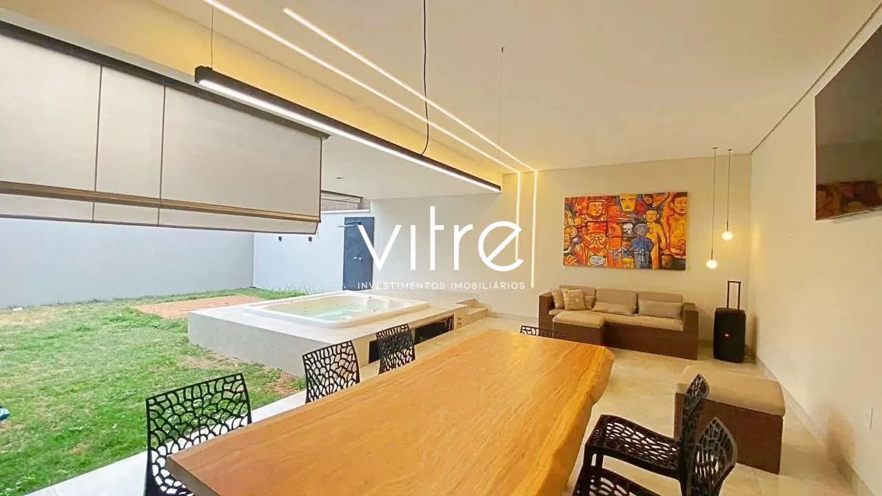 Casa à venda no bairro Aclimação em Uberlândia/MG