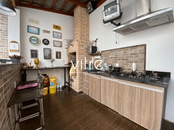 Casa à venda no bairro Granada em Uberlândia/MG