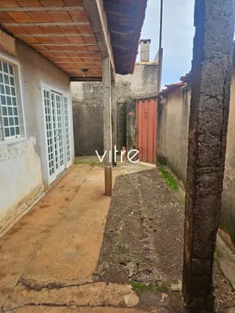 Casa à venda no bairro Segismundo Pereira em Uberlândia/MG