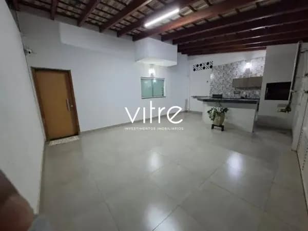 Casa à venda no bairro Saraiva em Uberlândia/MG