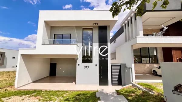 Casa à venda no bairro Granja Marileusa em Uberlândia/MG