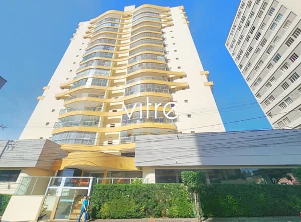 Apartamento à venda no bairro Centro em Uberlândia/MG