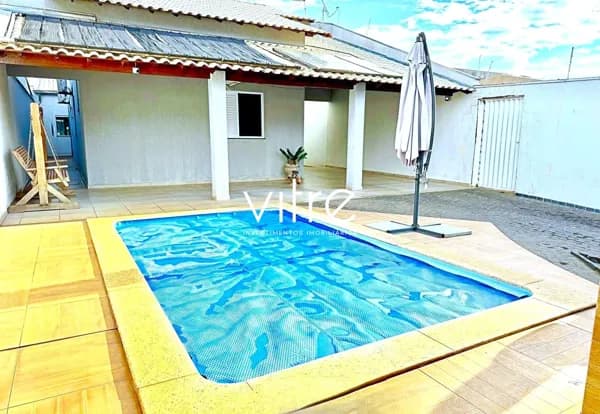 Casa à venda no bairro Granada em Uberlândia/MG