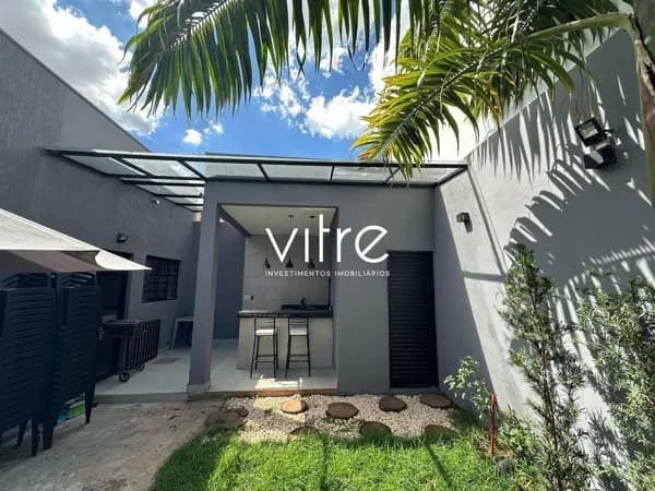 Casa à venda no bairro Osvaldo Rezende em Uberlândia/MG