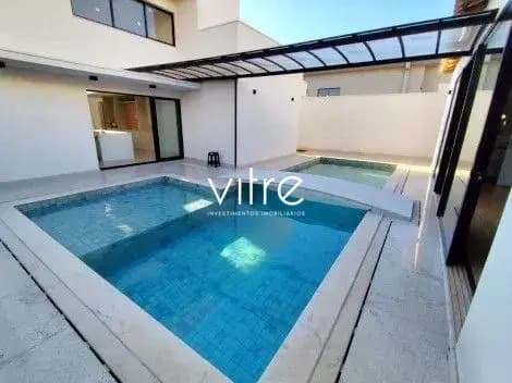 Casa à venda no bairro Granja Marileusa em Uberlândia/MG
