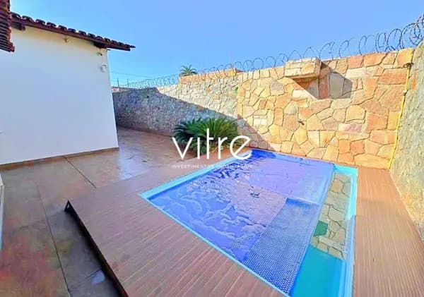 Casa à venda no bairro Cidade Jardim em Uberlândia/MG