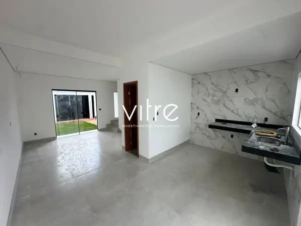 Casa à venda no bairro Novo Mundo em Uberlândia/MG