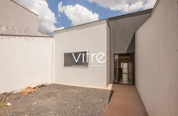 Casa à venda no bairro Novo Mundo em Uberlândia/MG