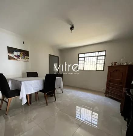 Casa à venda no bairro Brasil em Uberlândia/MG