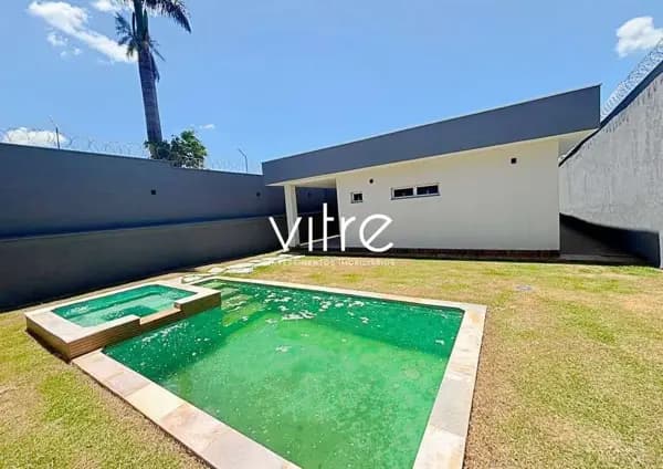 Casa à venda no bairro Cidade Jardim em Uberlândia/MG