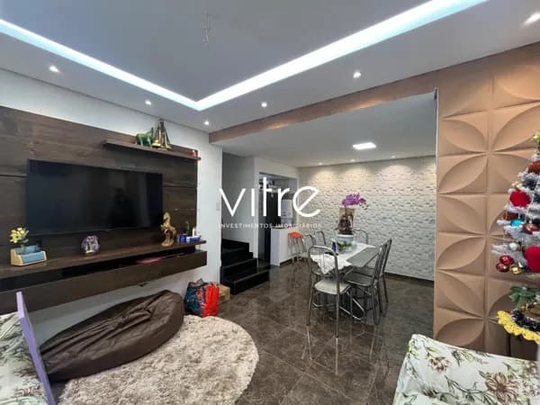 Casa à venda no bairro Jardim Patrícia em Uberlândia/MG