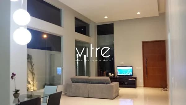 Casa à venda no bairro Jardim Botânico em Uberlândia/MG