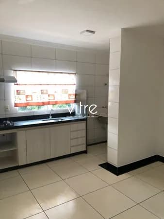 Apartamento à venda no bairro Jardim das Palmeiras em Uberlândia/MG