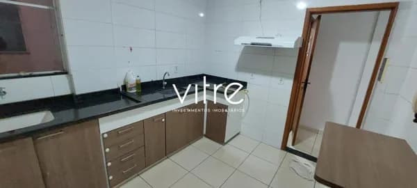 Apartamento à venda no bairro Jardim Holanda em Uberlândia/MG