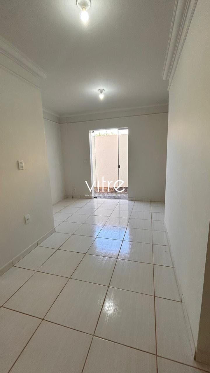 Apartamento à venda no bairro Santa Mônica em Uberlândia/MG