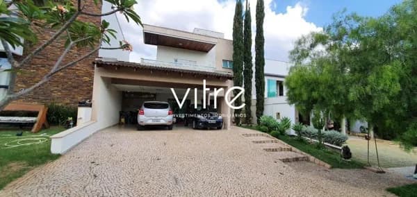 Casa à venda no bairro Lagoinha em Uberlândia/MG