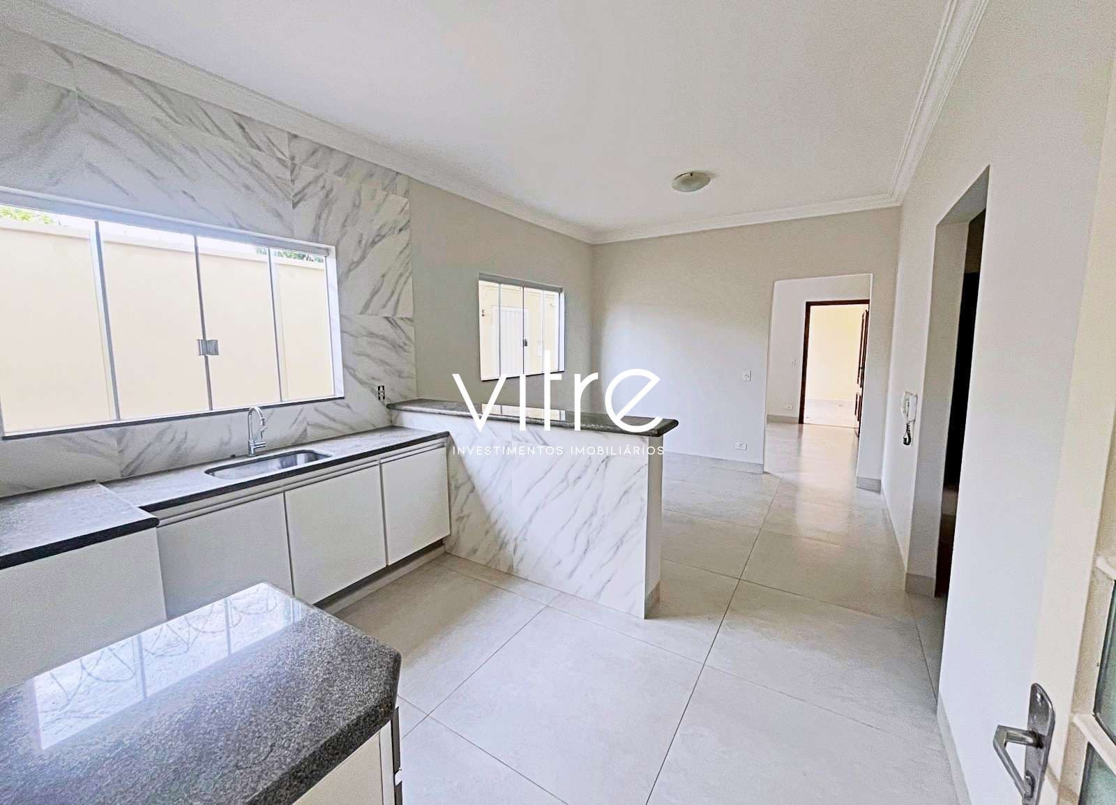 Casa à venda no bairro Segismundo Pereira em Uberlândia/MG
