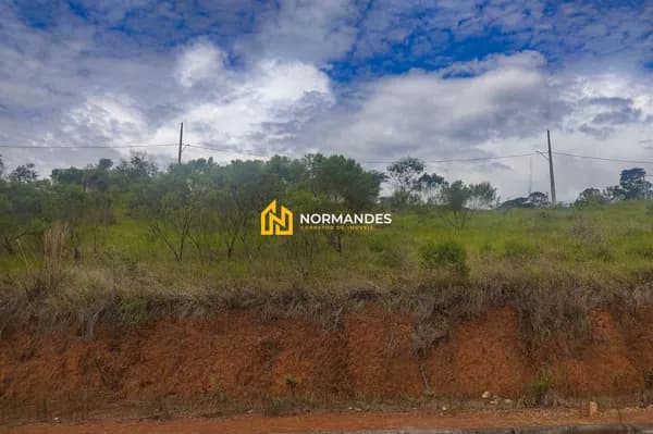 Terreno à venda no bairro Centro em Conselheiro Lafaiete/MG
