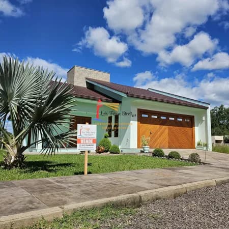 Casa à venda na cidade de Tupandi/RS