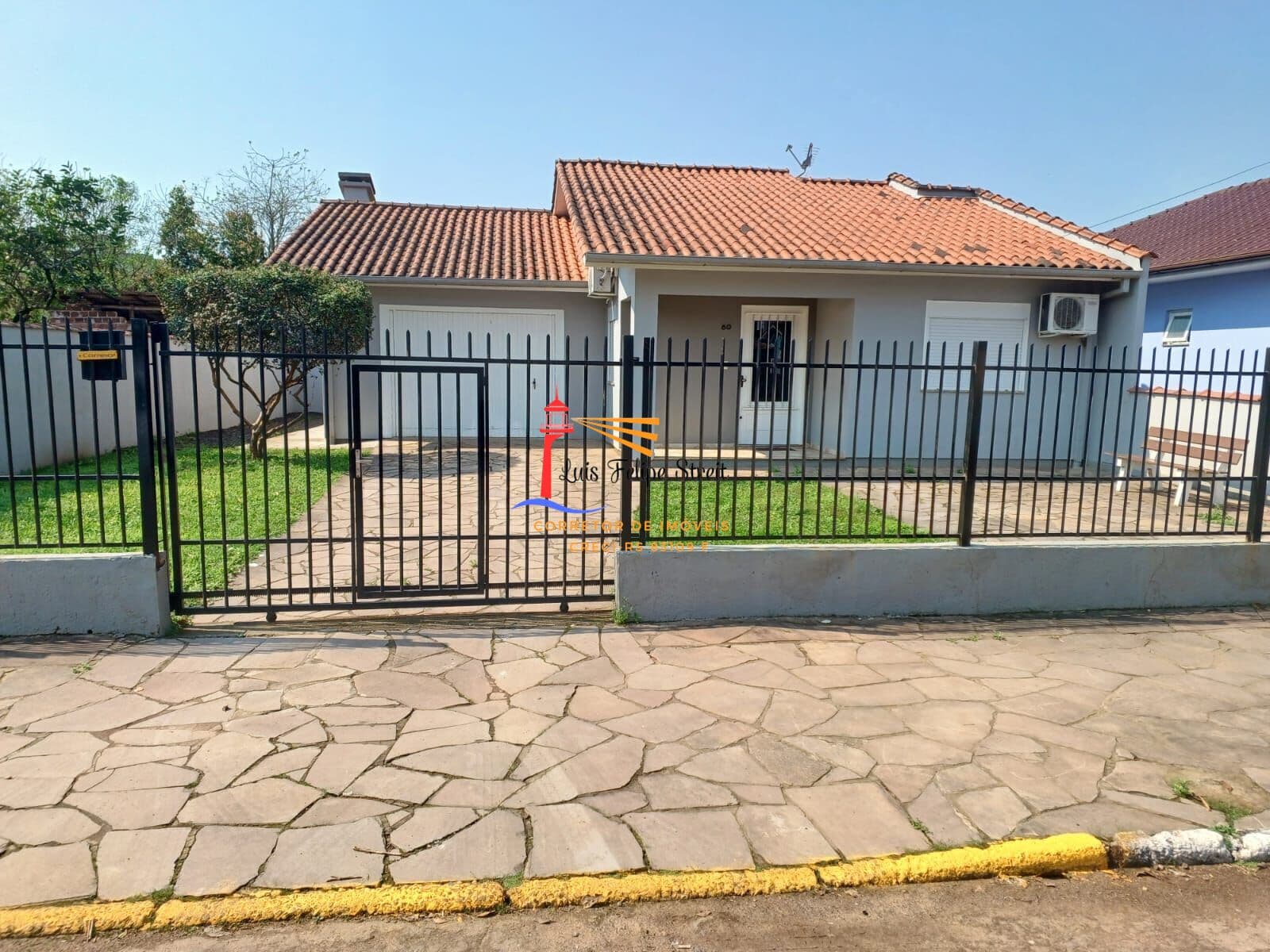 Casa mobiliada à venda na estrada da Várzea em São Sebastião do Caí/RS