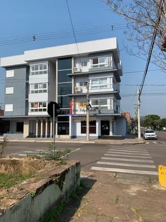 Apartamento à venda no Edifício Wunder no centro de São Sebastião do Caí/RS