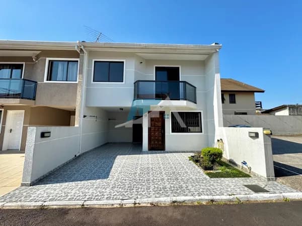 Sobrado à venda no bairro Bom Jesus – São José dos Pinhais