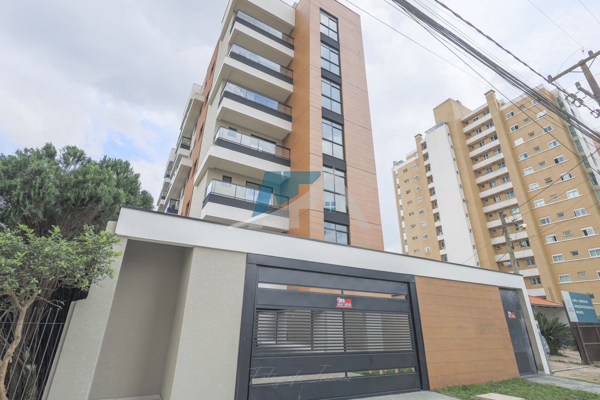 Apartamento com 03 Quartos e Suíte Alto Padrão em São José dos Pinhais