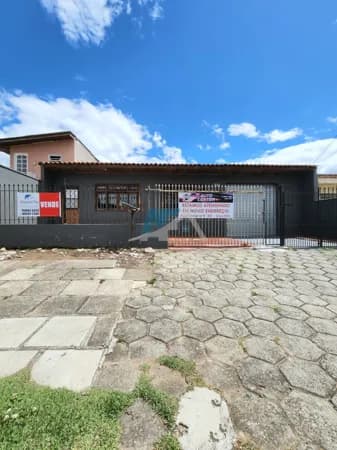 Casa com 03 Quartos,bairro Cruzeiro em São José dos Pinhais.