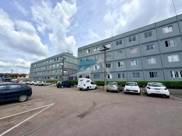 Excelente apartamento reformado no bairro Braga com 02 quartos