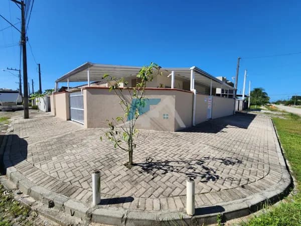 Casa a venda com 03 Quartos em Itapoá Sc