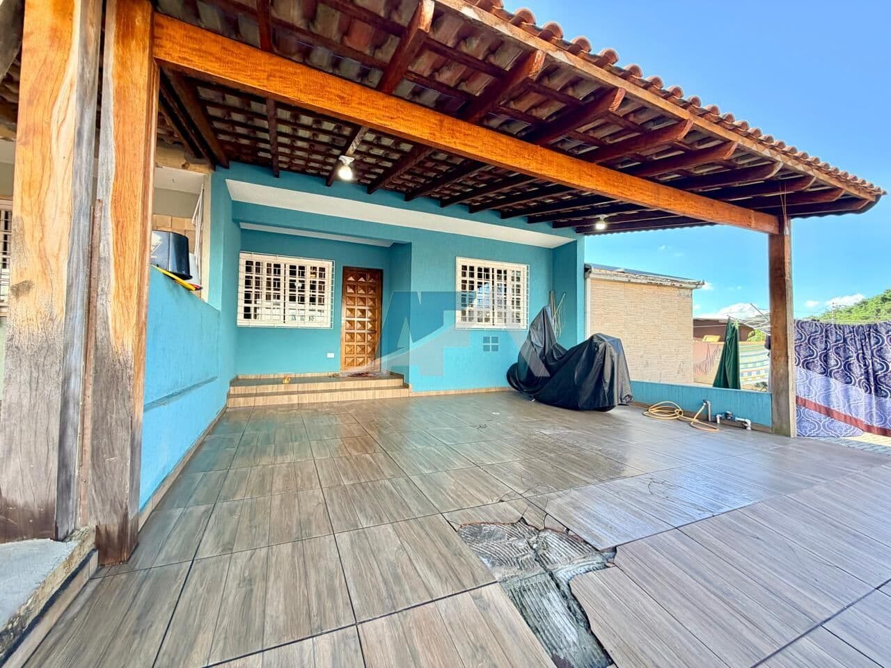 Casa à venda em condomínio no bairro Santo Antônio em São José dos Pinhais