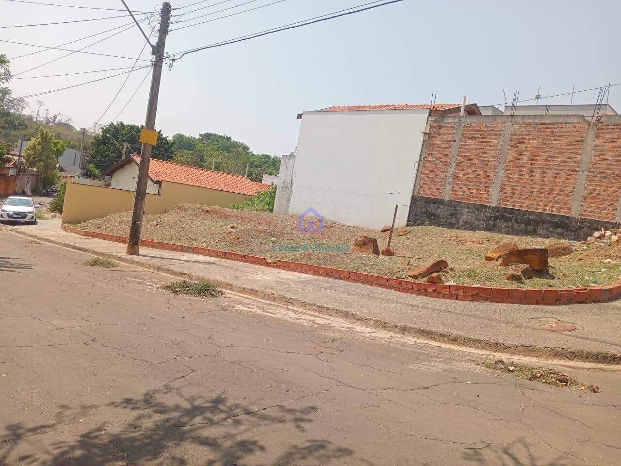 Terreno 140m² de esquina em Piracicaba/SP