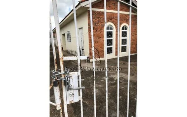 Casa à venda no bairro Jardim Paris em Charqueada/SP