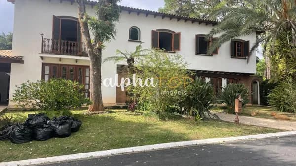 Casa de Condomínio em Santana de Parnaíba - Alphaville