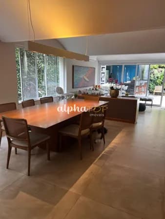 Casa de Condomínio em Santana de Parnaíba - Alphaville