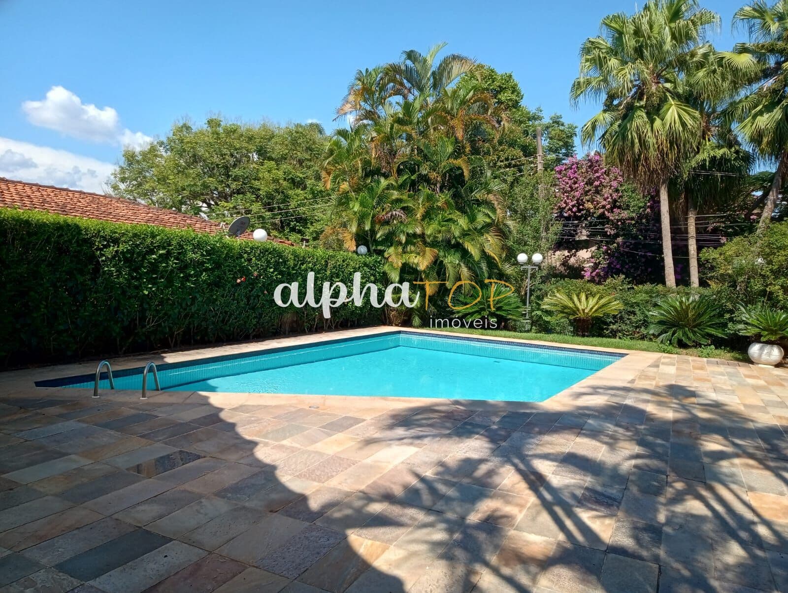 Casa de Condomínio em Santana de Parnaíba - Alphaville