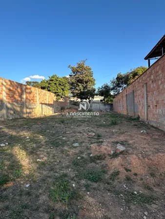 Lote a venda em condomínio no bairro Estâncias Imperiais em Contagem - MG