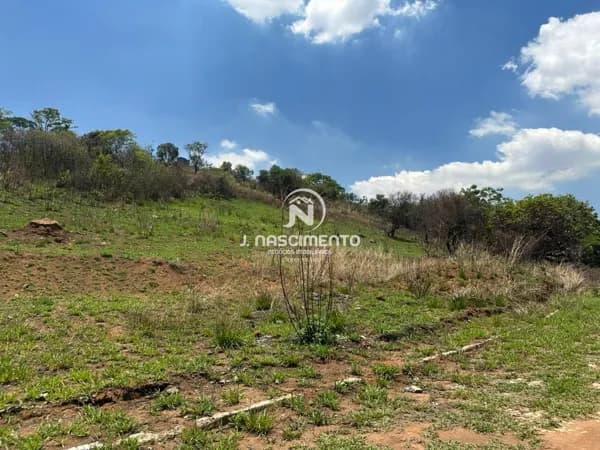 Terreno de 1000m2 a venda no bairro Tropical em Contagem