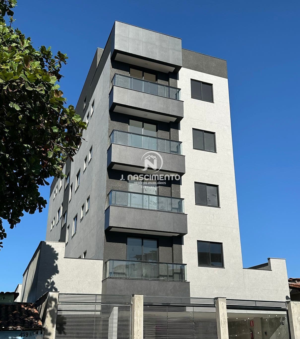 Cobertura 03 quartos com suíte a venda no bairro Novo Riacho em Contagem
