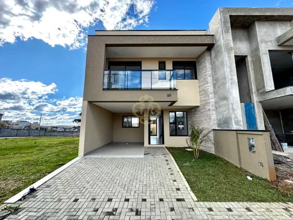 Sobrado 3 Dormitórios em Condomínio fechado - Costeira, São José dos Pinhais/PR