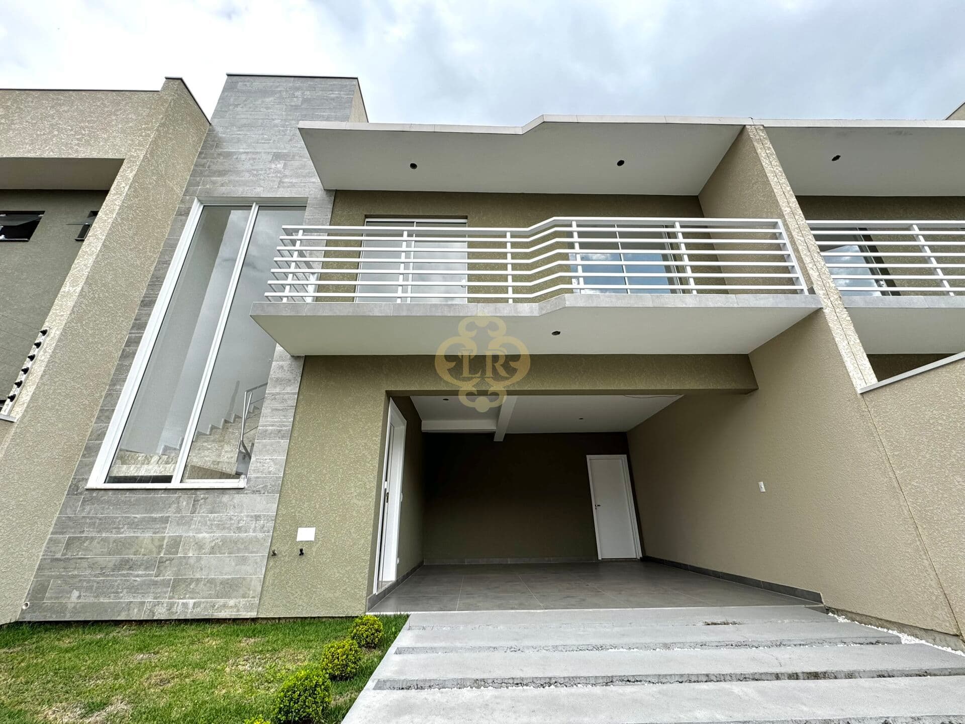 Sobrado Moderno de 149 m² com 3 Quartos no Cidade Jardim em São José dos Pinhais