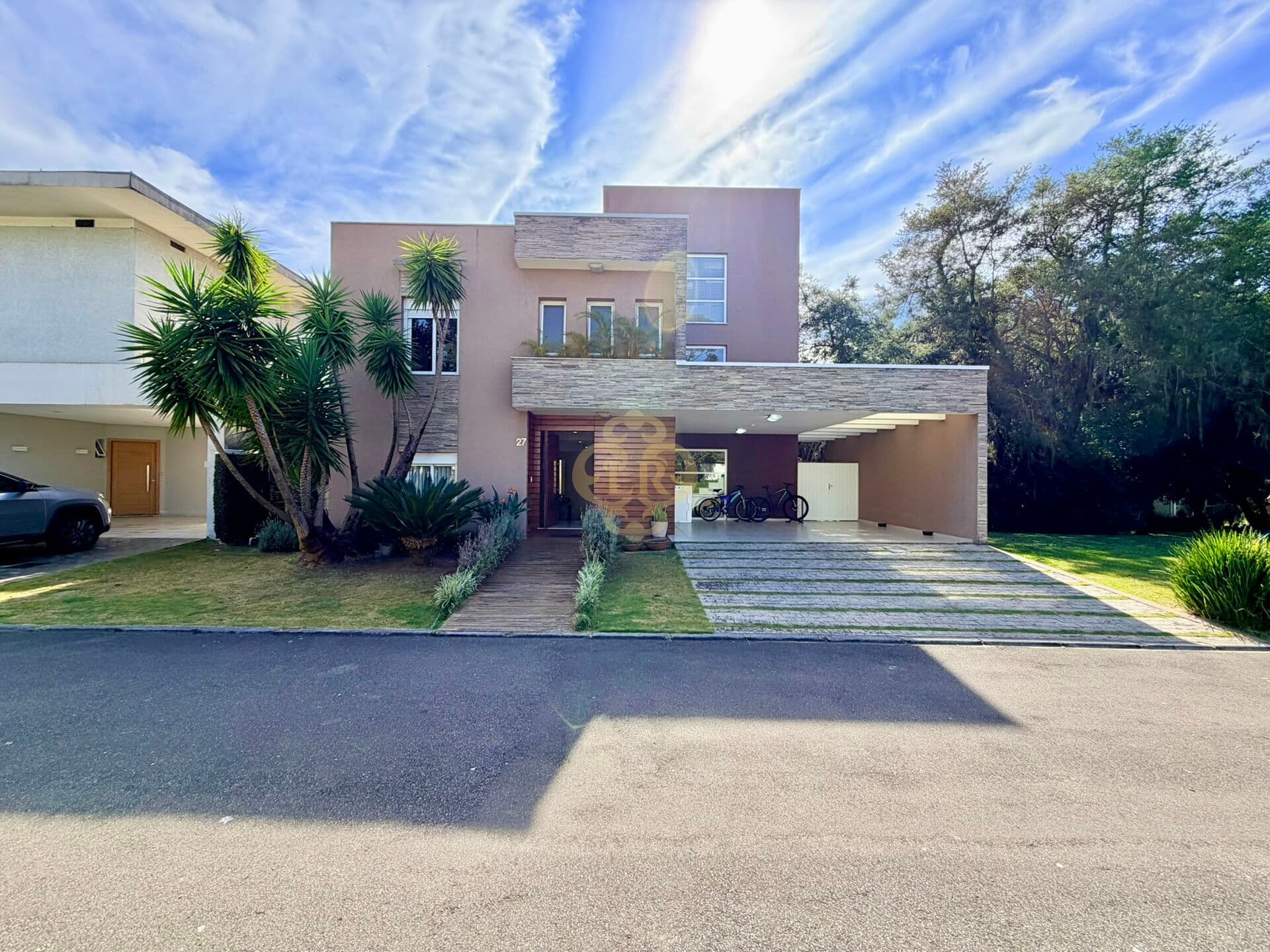 Casa com 3 suites em Santa Felicidade, Curitiba/PR