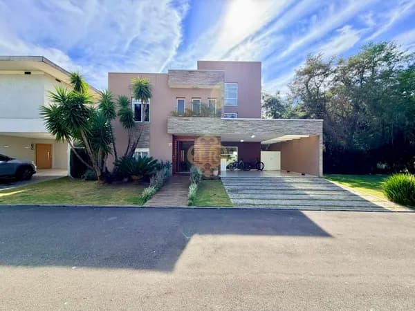 Casa com 3 suites em Santa Felicidade, Curitiba/PR