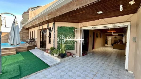 Casa com piscina com 03 dormitórios no Aviação em São José dos Pinhais